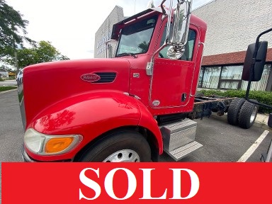2010 Peterbilt 337 2010 Peterbilt 337